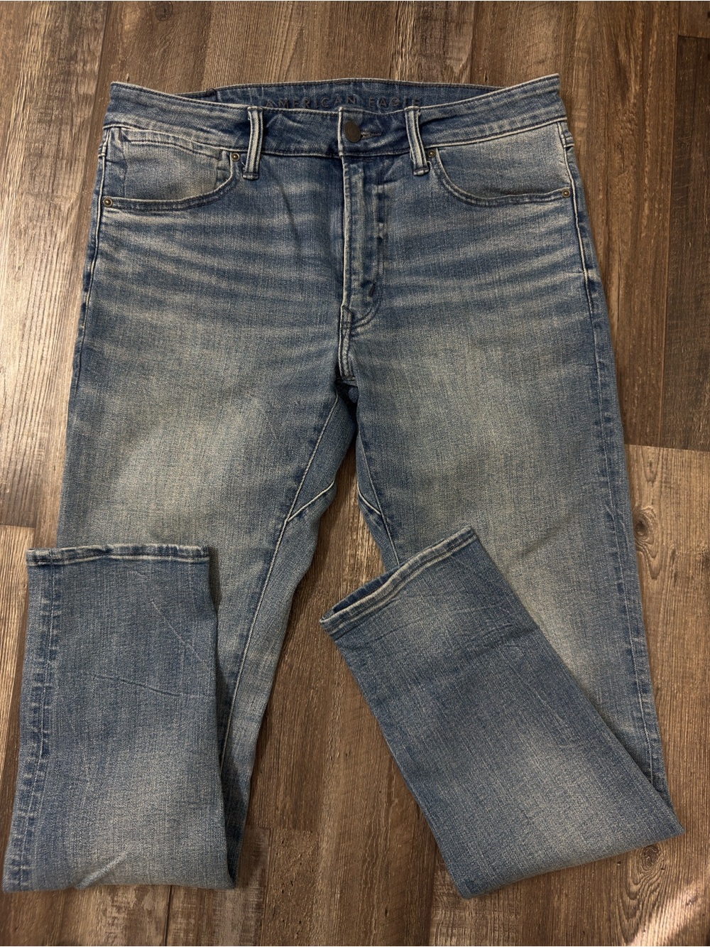 American Eagle Outfitters Men's Faded Blue Slim Straight Jeans